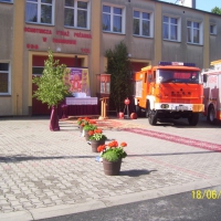 image002